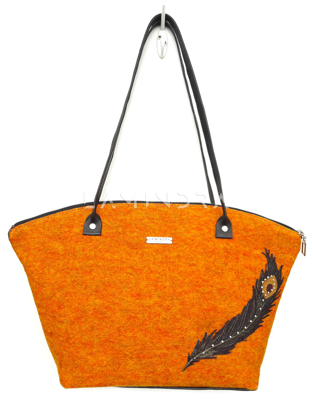Táskák, hátizsákok, kézműves termékek: TA015, Őszi színű gyapjúfilc válltáska