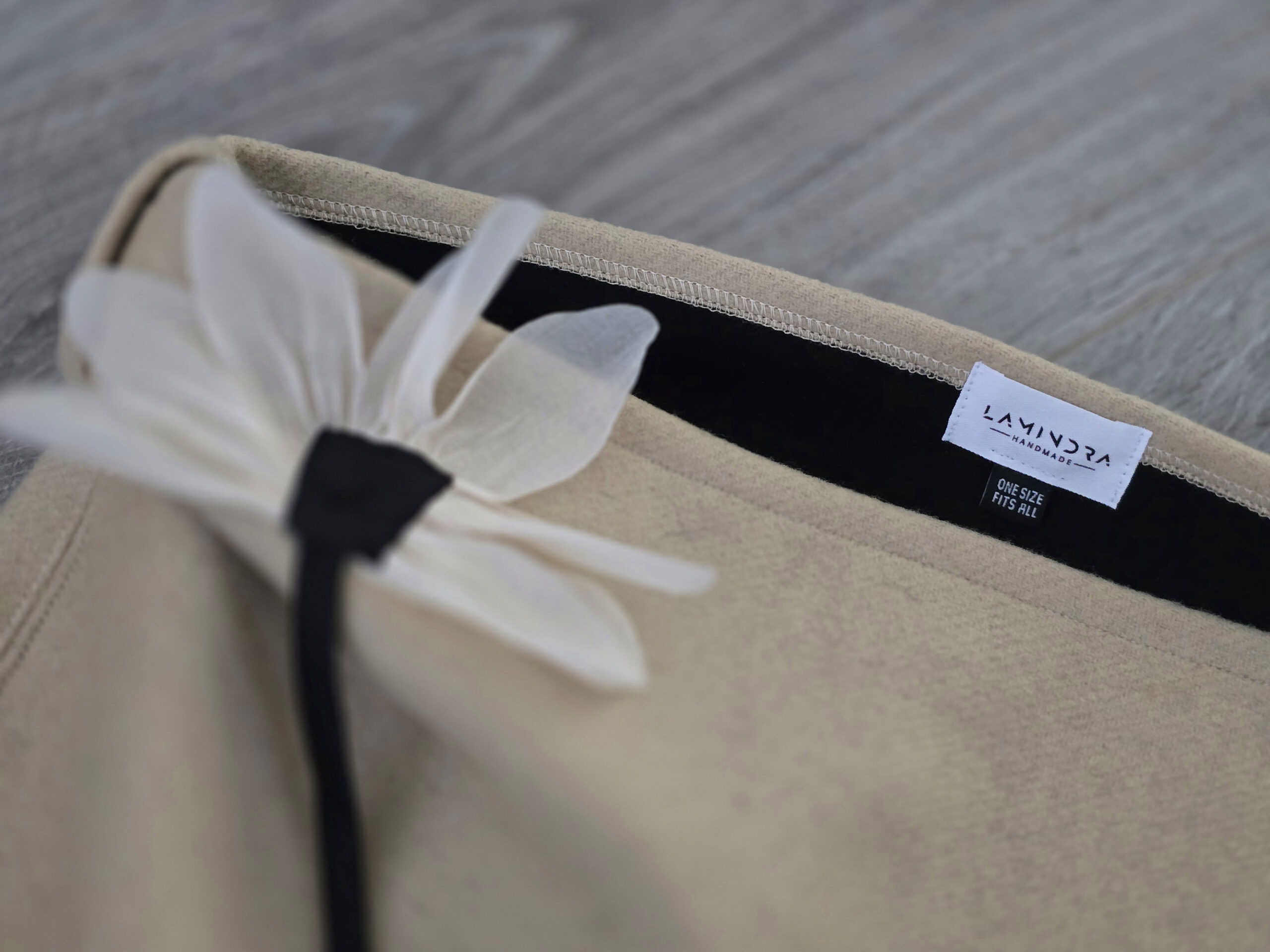 Whispering Bloom Cape - Kép 2