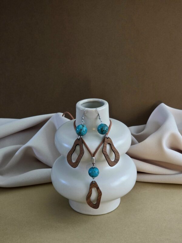 Barna–türkiz ásványgyöngyös nyaklánc és fülbevaló szett – Lamindra handmade egyedi ékszer