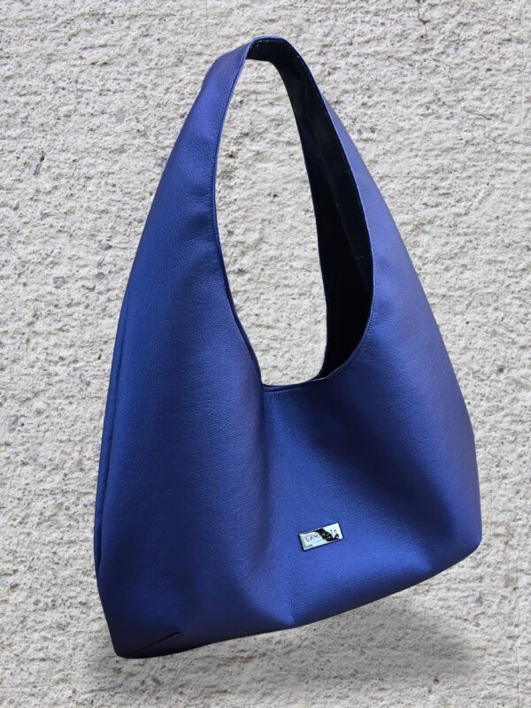 Metál sötétkék műbőr táska – Lamindra handmade egyedi táska