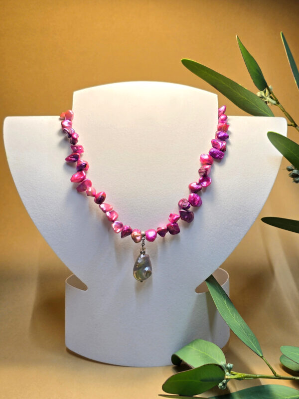 Fuchsia Muse Necklace