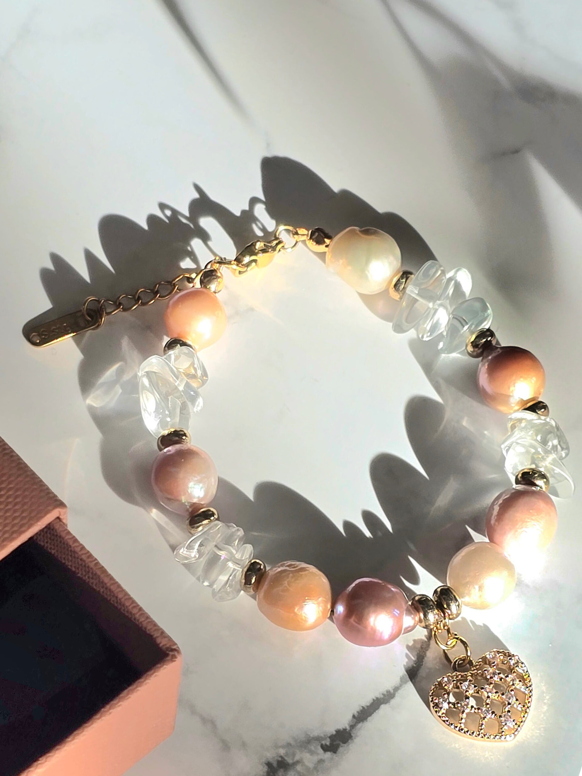 Ethereal Glow & Heart Bracelet - Kép 2
